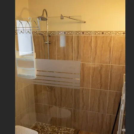 Casa de Férias Maison Avec Jacuzzi, Proche De La *