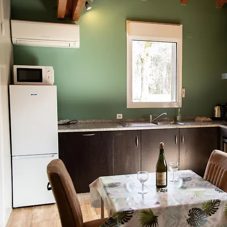 Maison Avec Jacuzzi, Proche De La Lévignacq