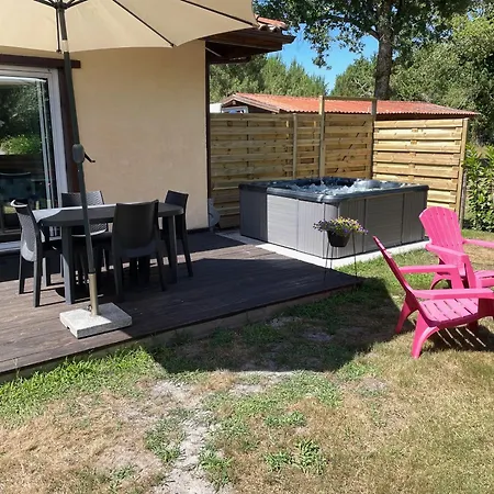Maison Avec Jacuzzi, Proche De La * Lévignacq